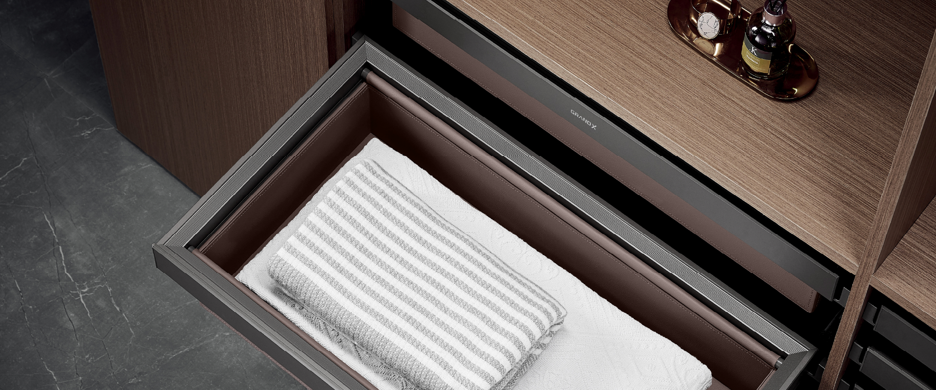 Ngăn kéo đựng quần áo bọc da cao cấp – high class grey GrandX XM.90A – hình 3
